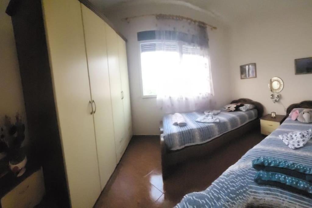 Accogliente Casa Nel Centro Storico Di Valona Apartment