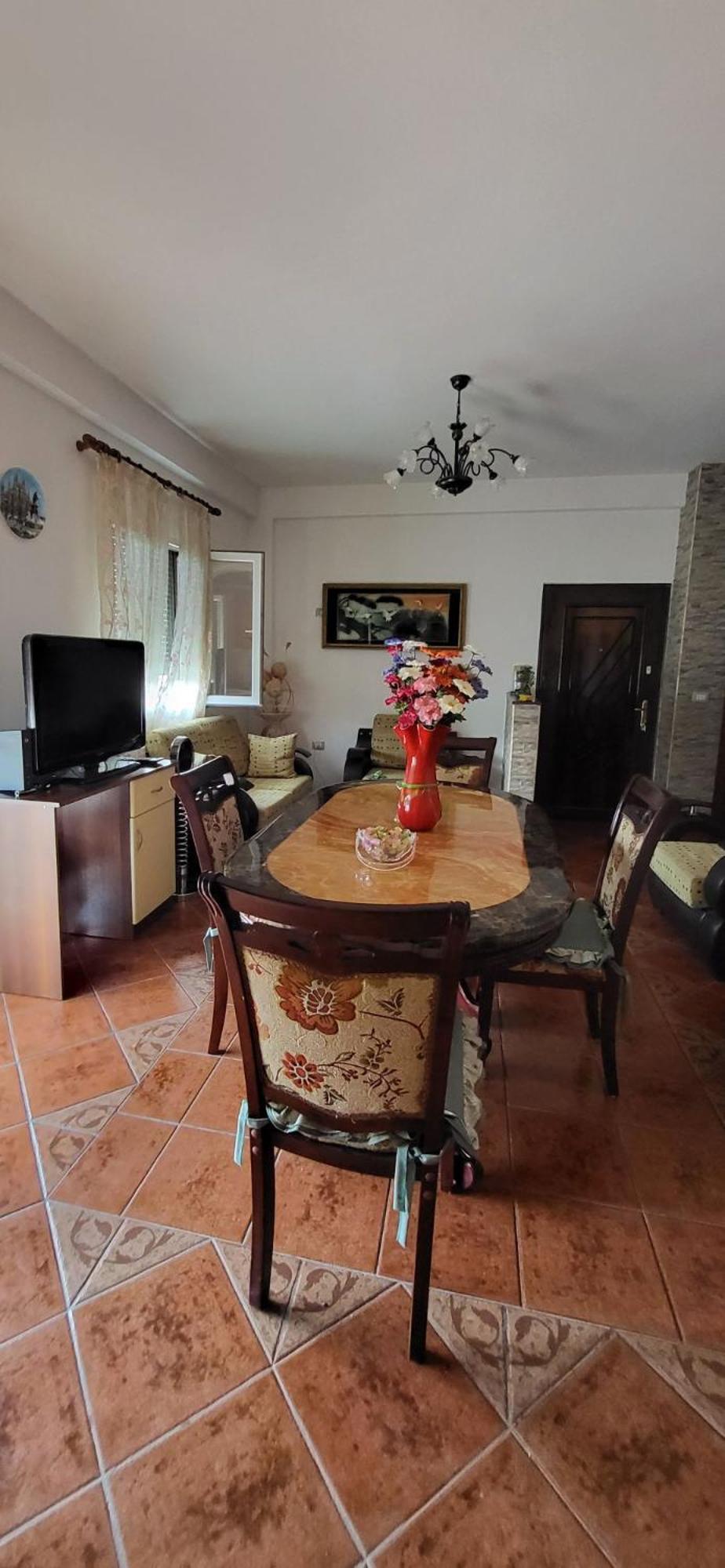Accogliente Casa Nel Centro Storico Di Valona *